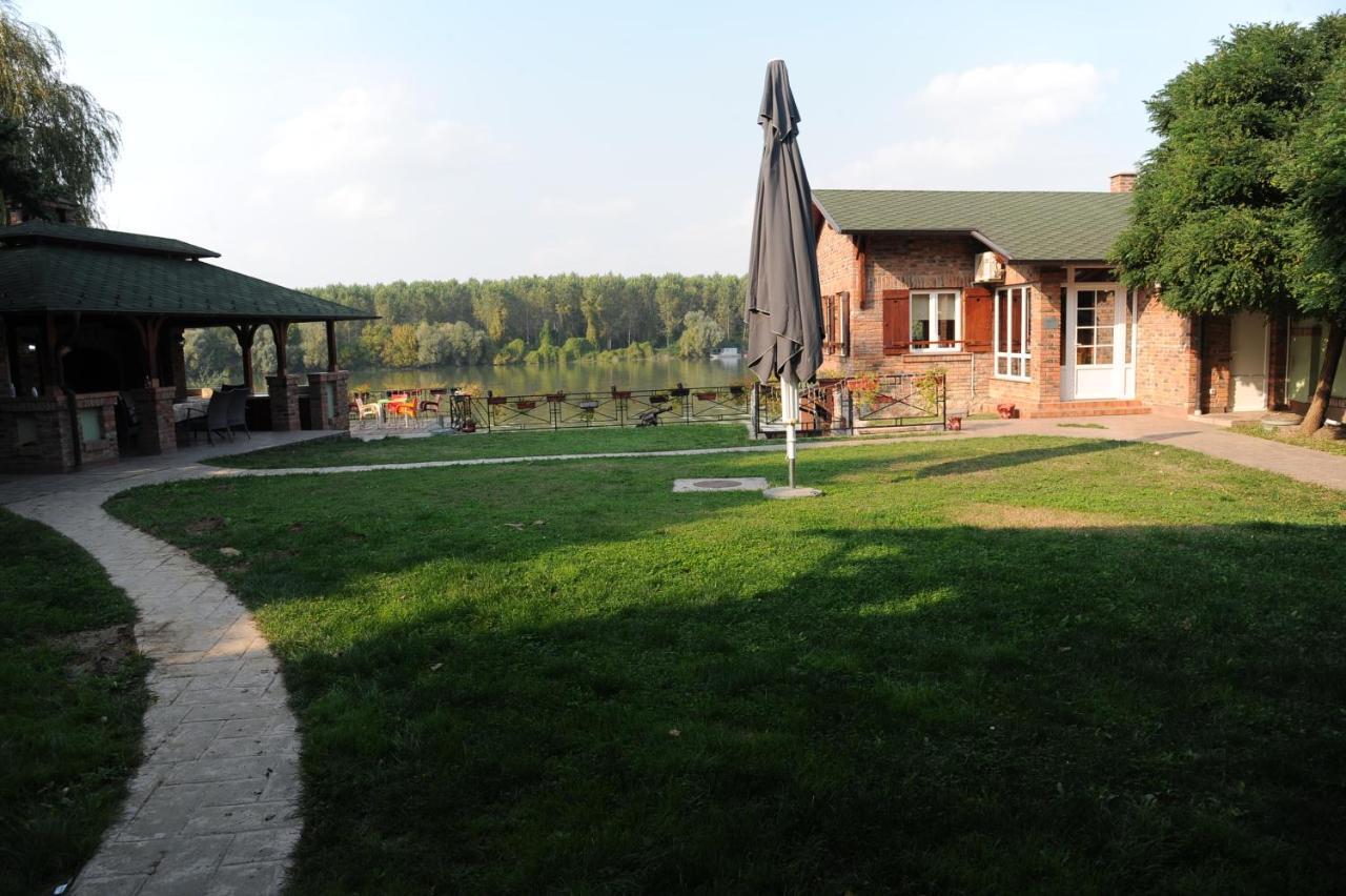 Vila Odmor Na Dunavu Beocin Extérieur photo