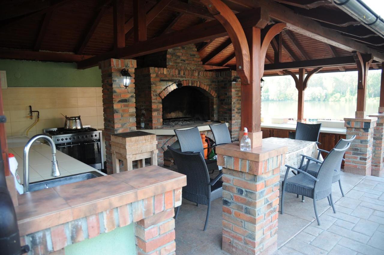 Vila Odmor Na Dunavu Beocin Extérieur photo