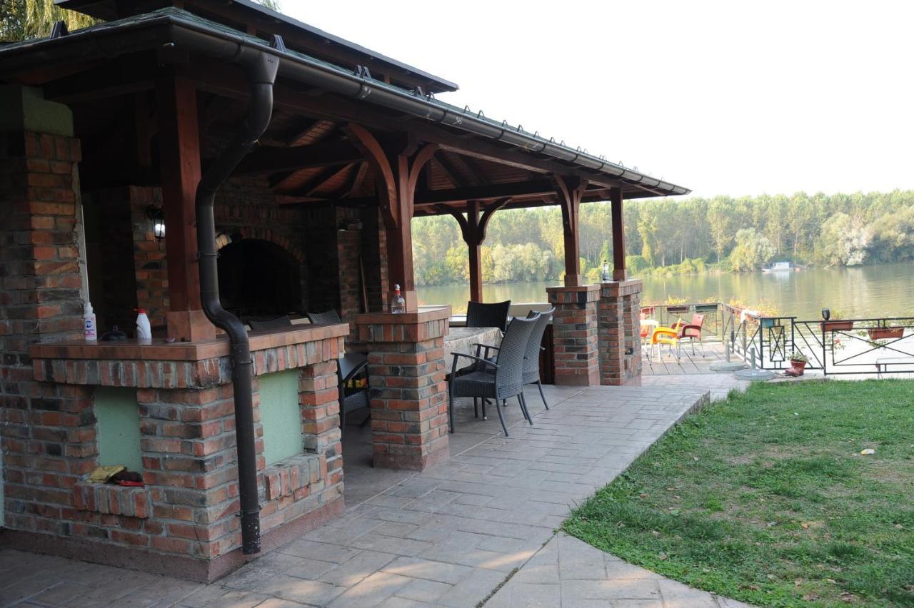 Vila Odmor Na Dunavu Beocin Extérieur photo