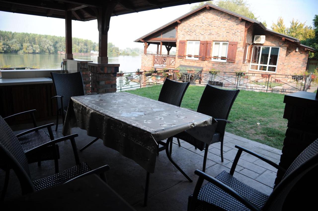 Vila Odmor Na Dunavu Beocin Extérieur photo