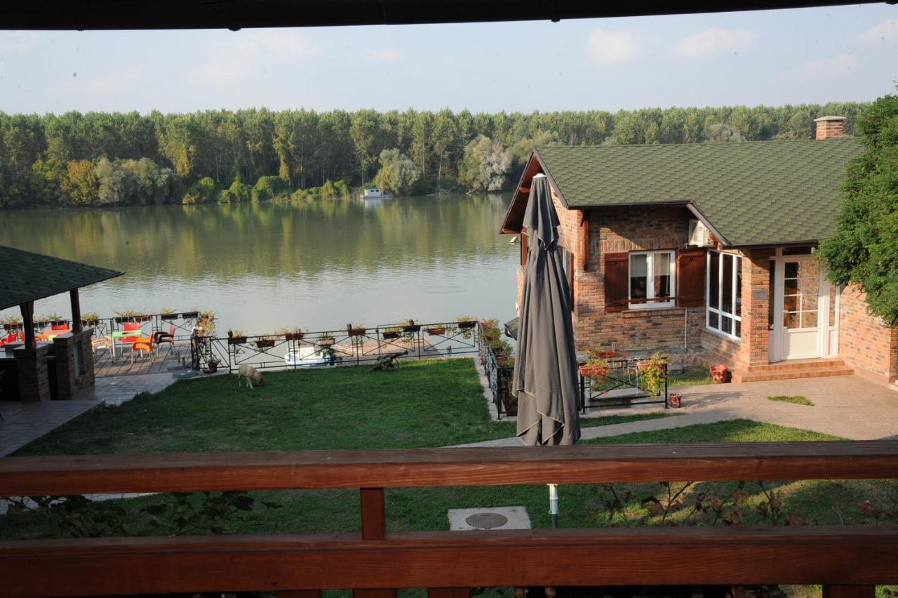 Vila Odmor Na Dunavu Beocin Extérieur photo